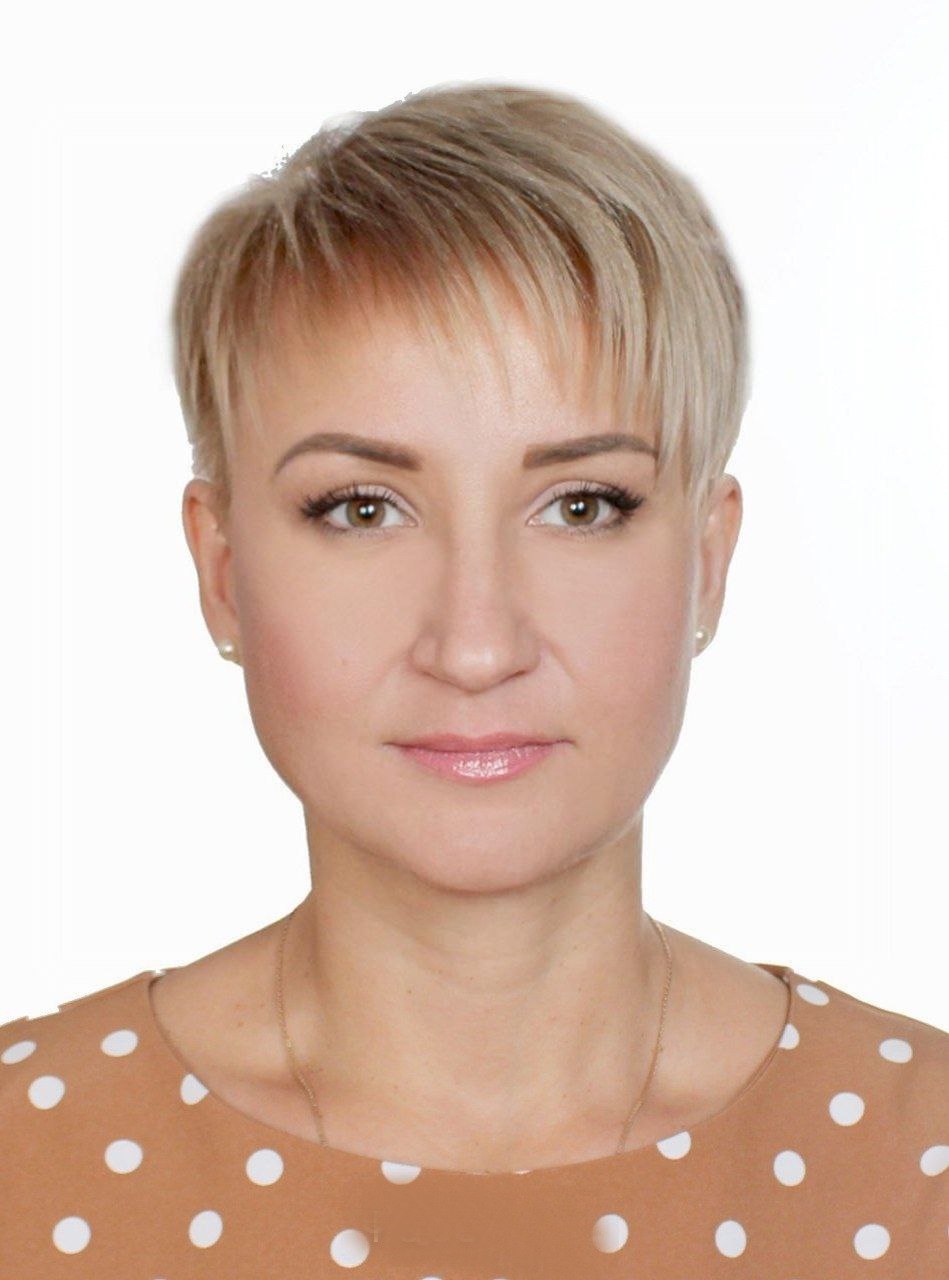 Кожевникова Евгения Ивановна.