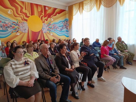 В Ждановке прошел круглый стол «От десятилетия к десятилетию».